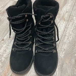 Bass ladies black suede hiking boots